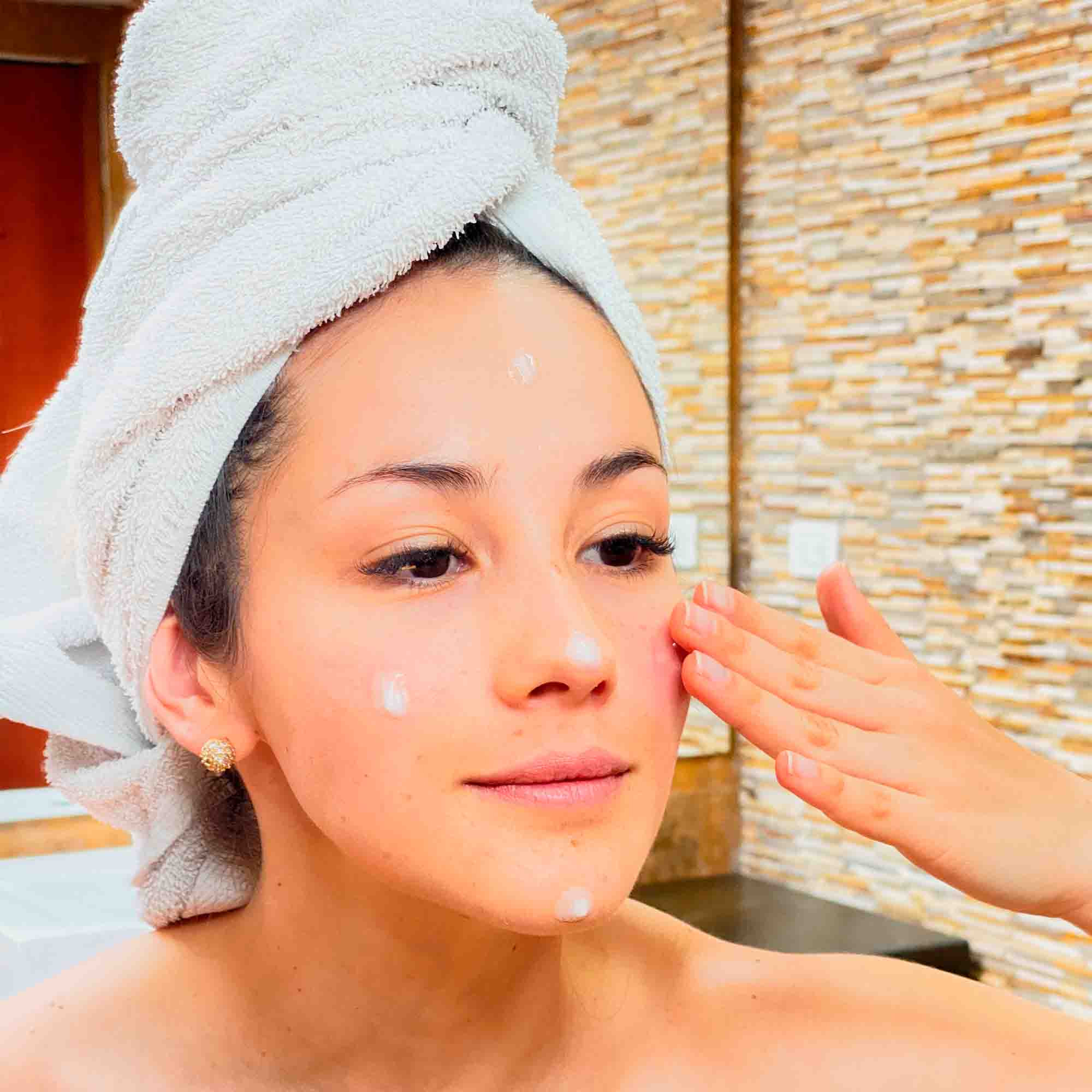 Crema Facial Hidratante Antiedad Cannasens Crema Facial Hidratante Antiedad Cannasens